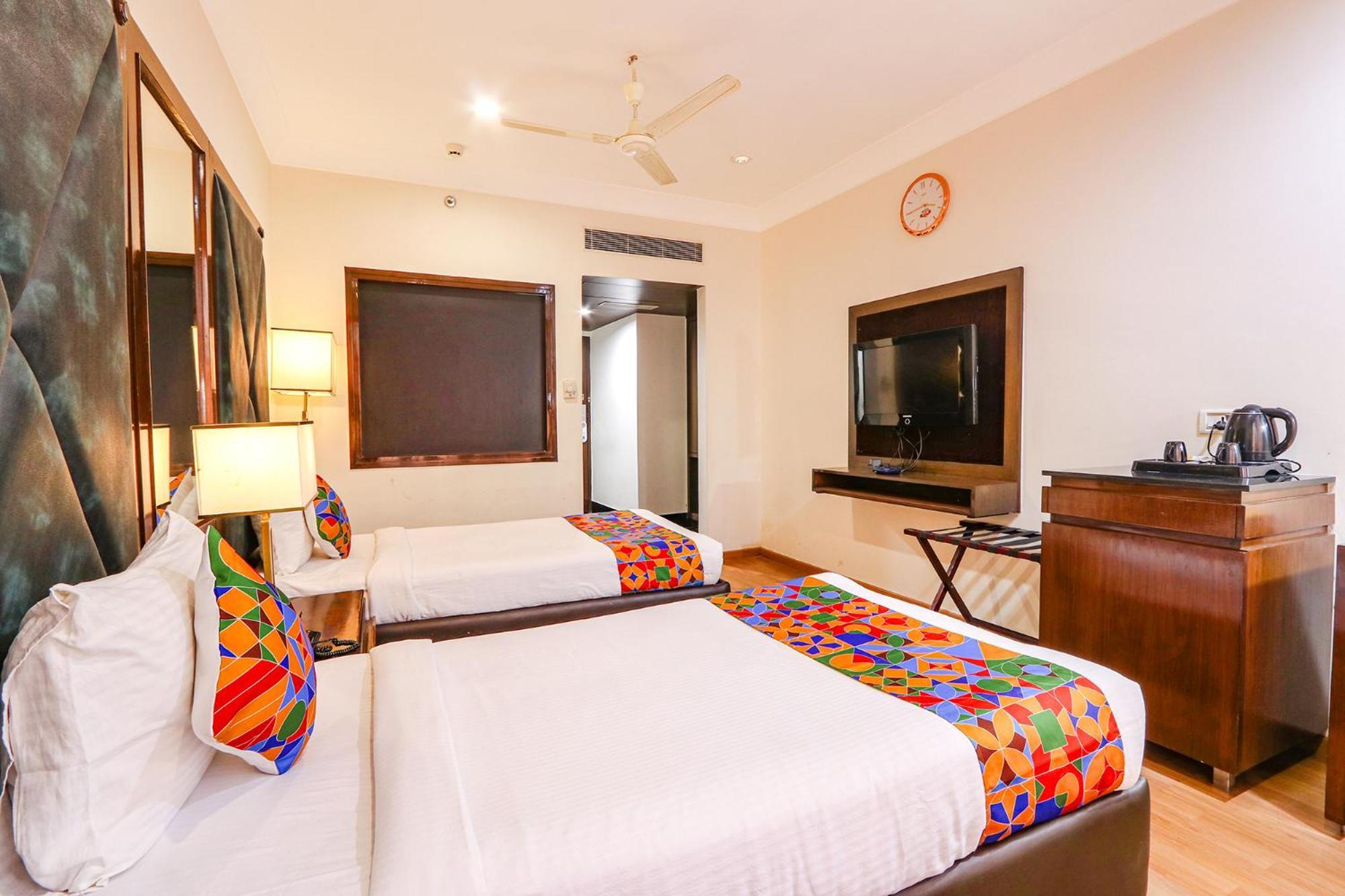 Fabhotel Prime Svm Grand - Banjara Hills Hyderabad Esterno foto